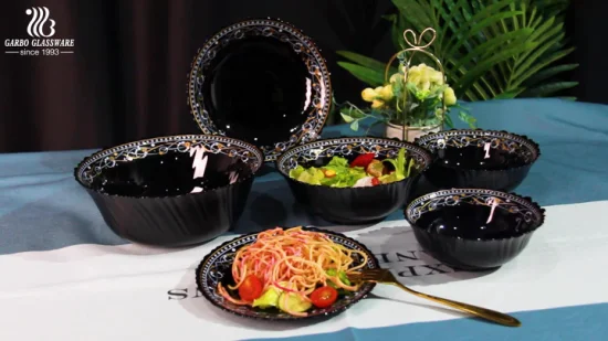 검은 불투명 유리 저녁 식사 접시 9 인치 꽃 모양 뜨거운 판매 유리 식기 OEM 디자인 가정용 저녁 식사 접시 인도 뜨거운 판매 음식 서빙 접시